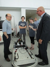 iChallengeU Team Solves Problem for Power Mobility Team